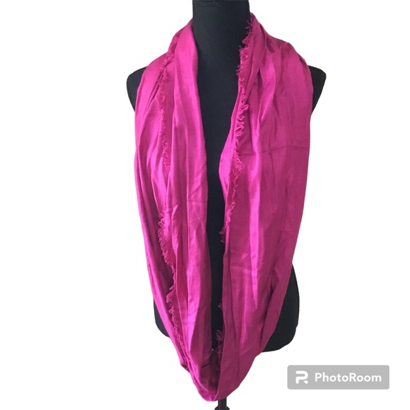 Barbie Pink Women’s 100% Viscose Infinity Scarf - Picture 2 of 4
